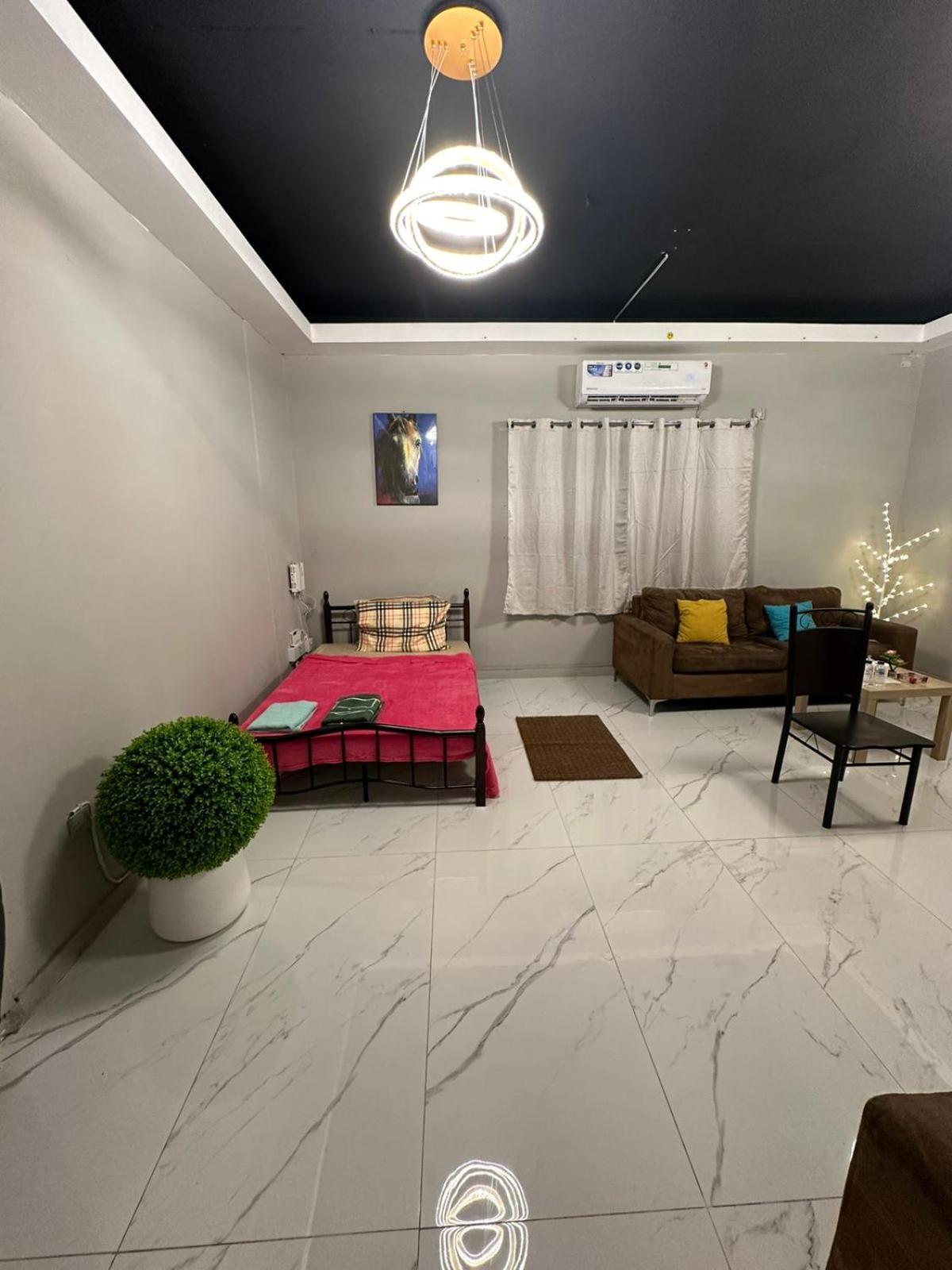 Cozy Corner 2024 Daire Abu Dabi Dış mekan fotoğraf
