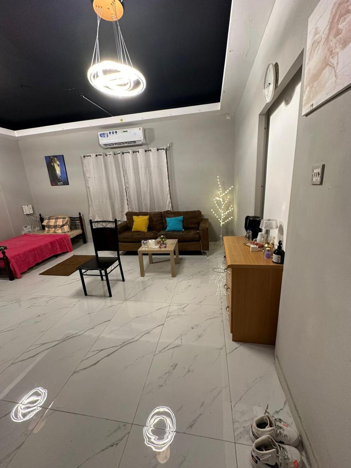Cozy Corner 2024 Daire Abu Dabi Dış mekan fotoğraf