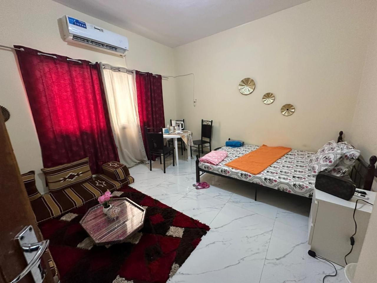Cozy Corner 2024 Daire Abu Dabi Dış mekan fotoğraf